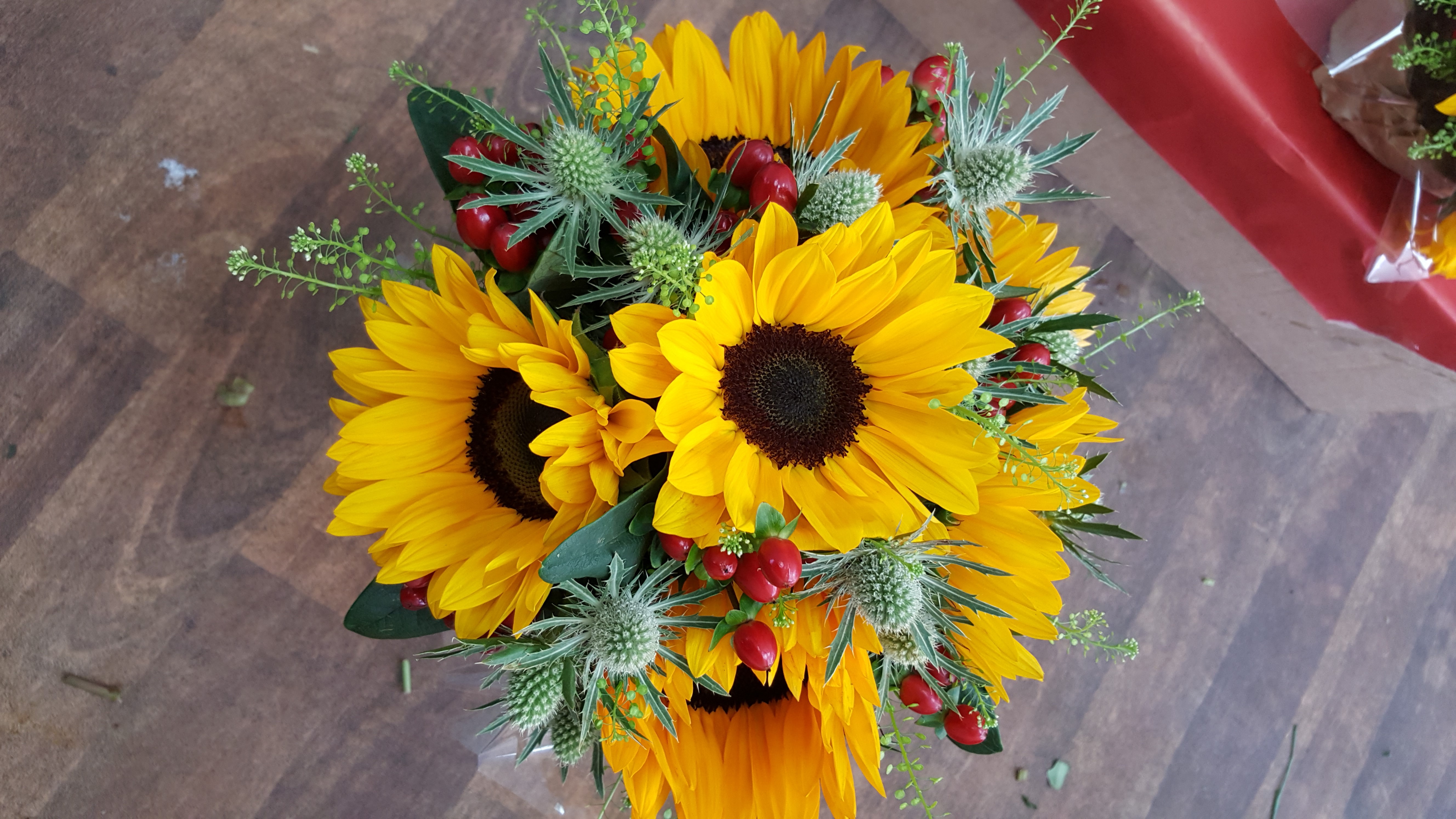 Send Flowers, By Hazel's Flower House, Perth, Scotland.